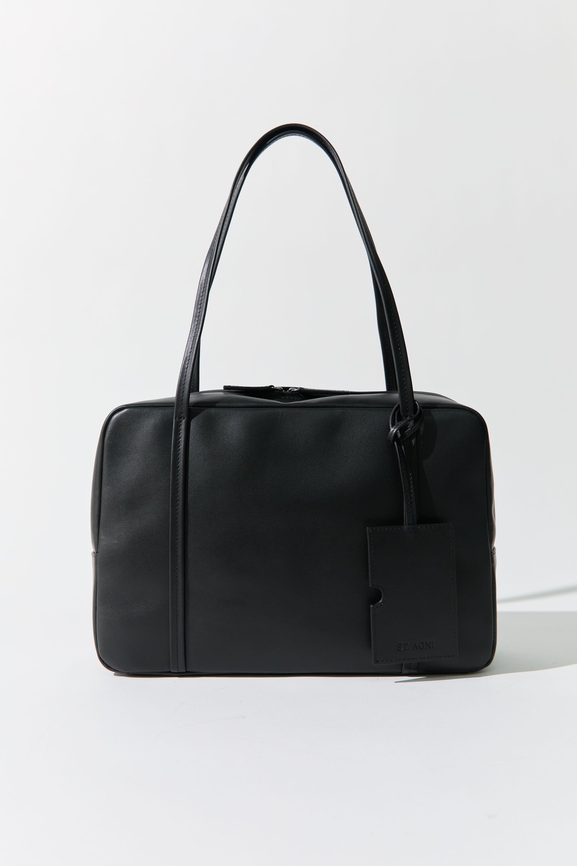新品未使用品　ST. AGNI ブラックレザー ハンドバッグ St. Agni | Dual Zip Bag - Black