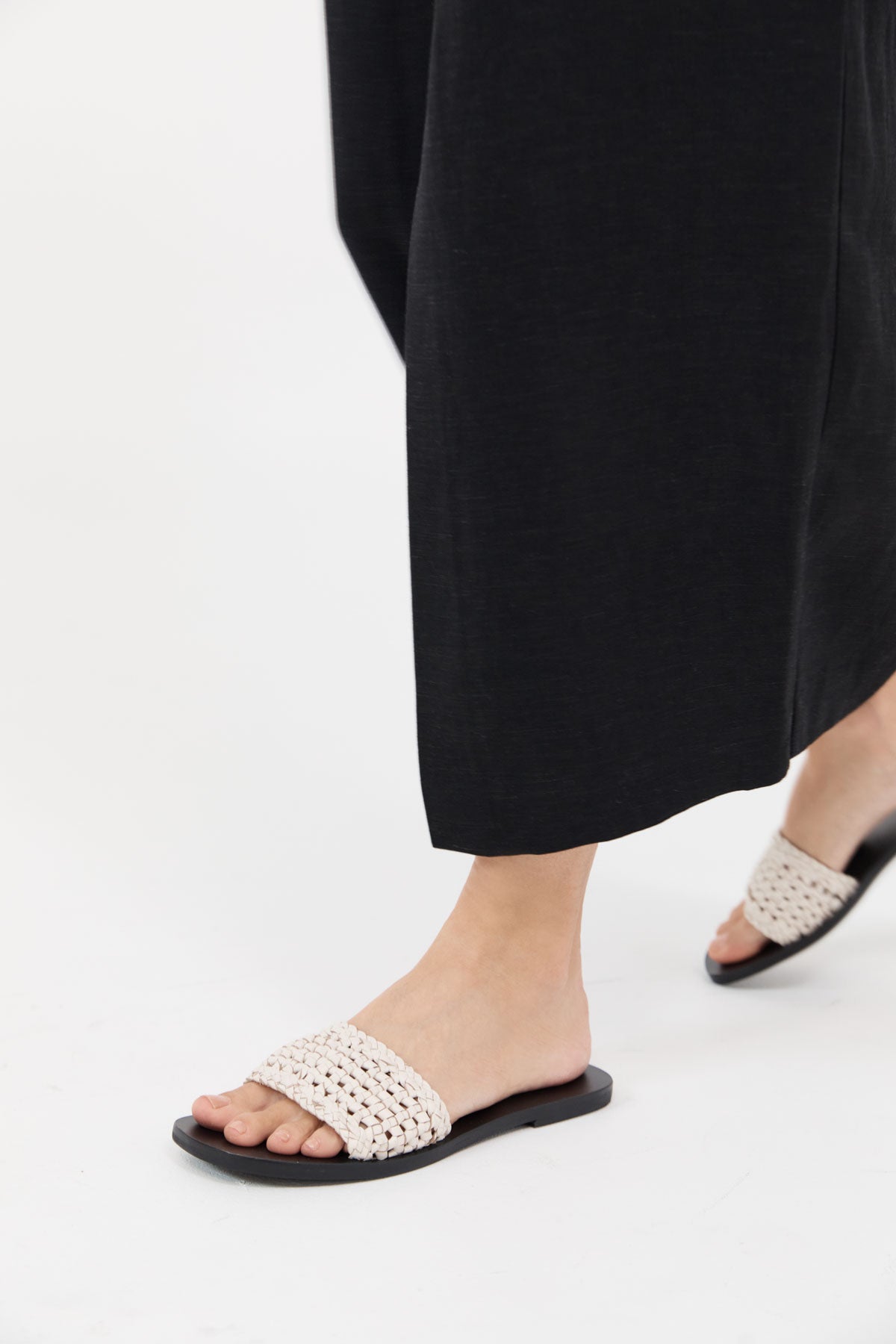 Macrame Mesh Slides - Tofu
