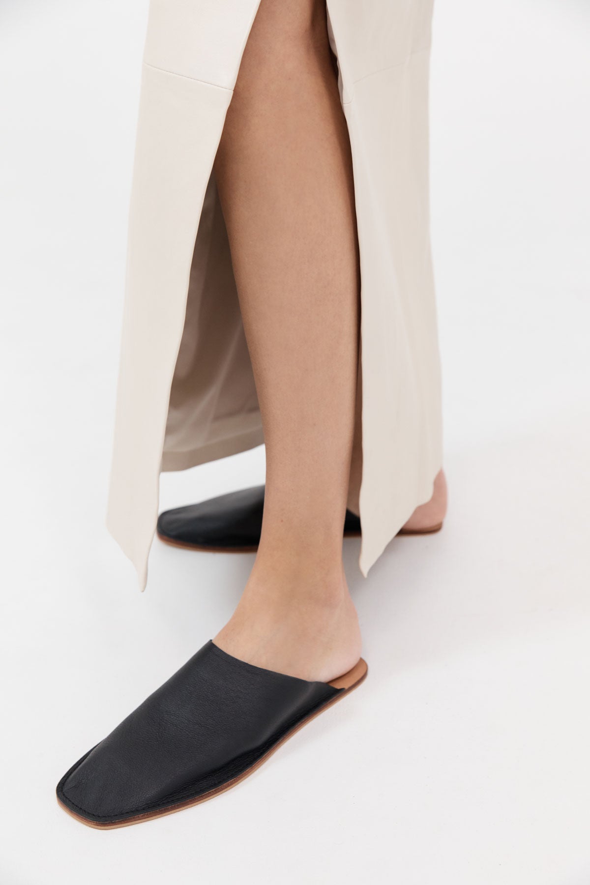 Lounge Slides - Black