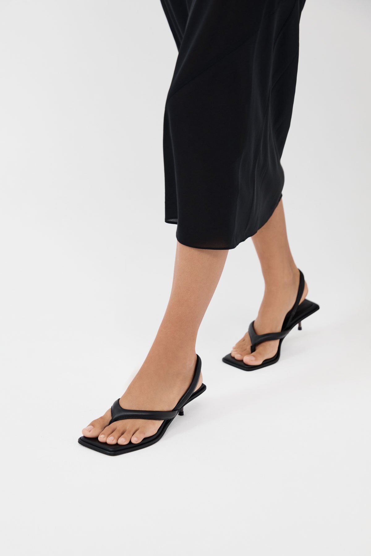 Sling Back Thong Heel - Black