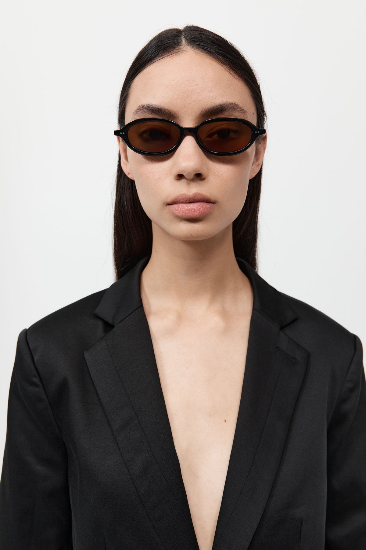 90s Slim Oval Sunglasses - Black/Brown