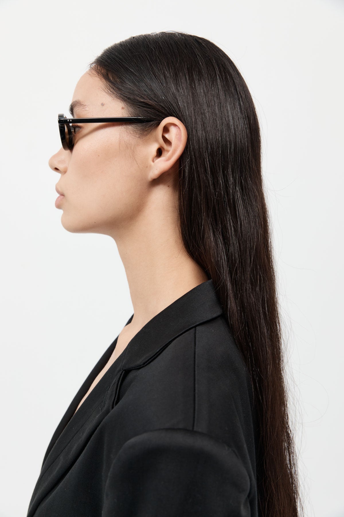 90s Slim Oval Sunglasses - Black/Brown