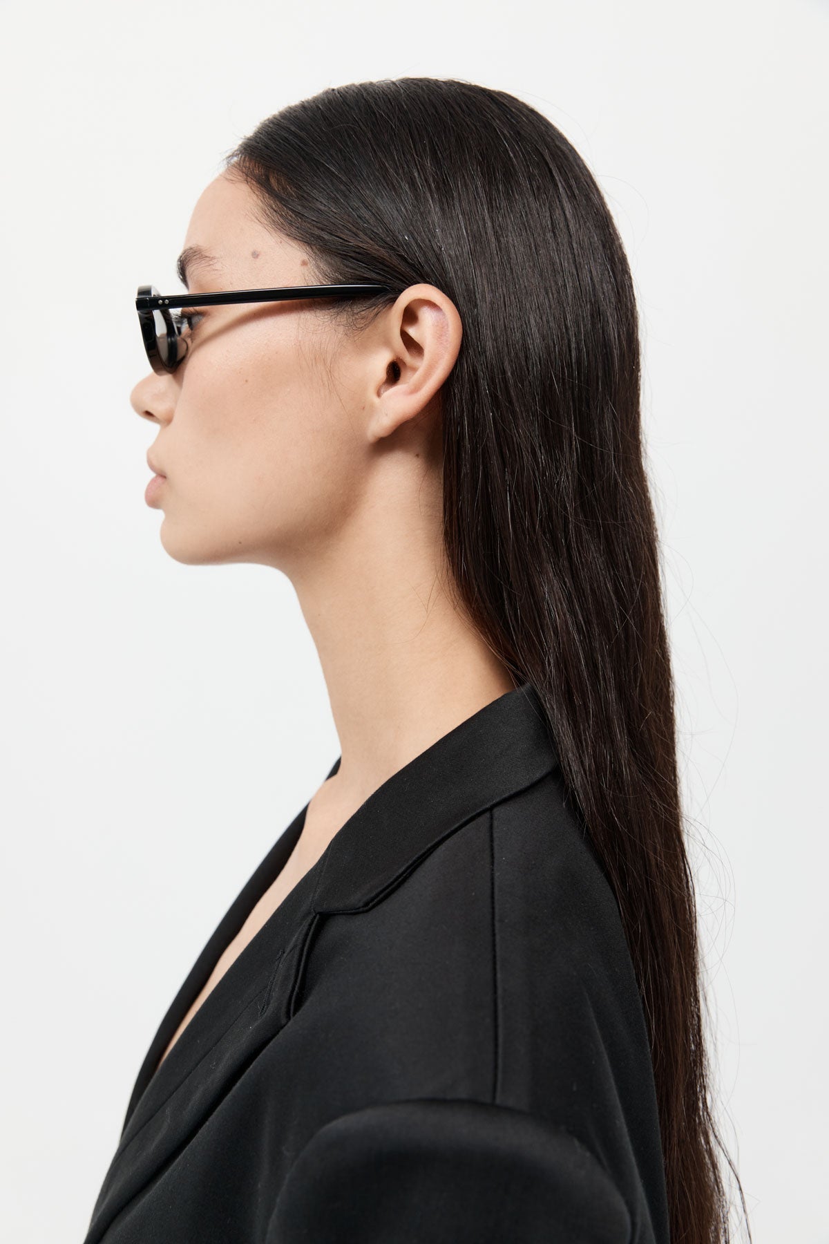 90s Slim Oval Sunglasses - Black