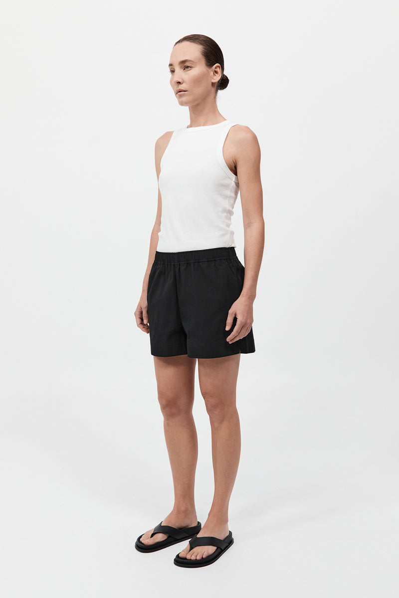 Relaxed Short - Black