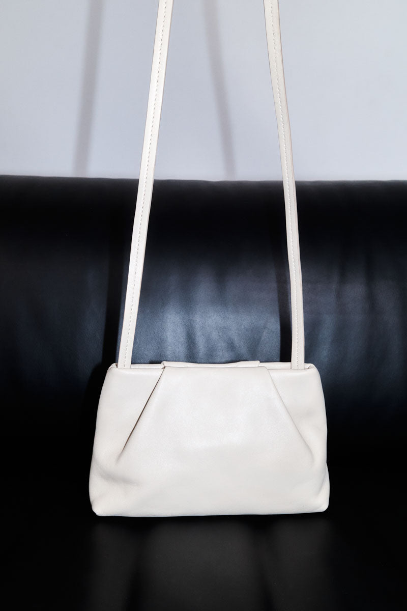 Soft Tuck Sling Pouch - Creme