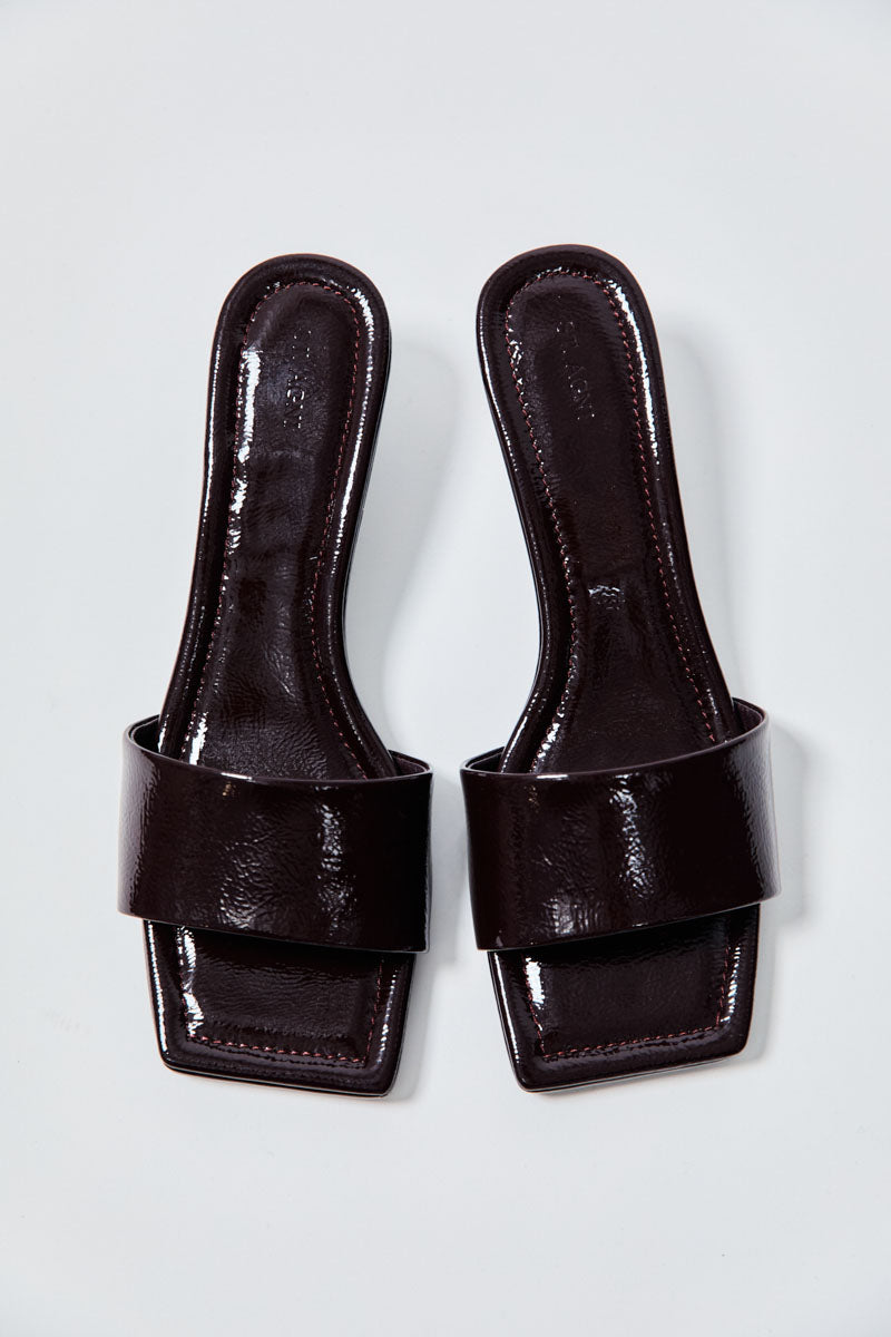 Minimal Heel - Patent Port