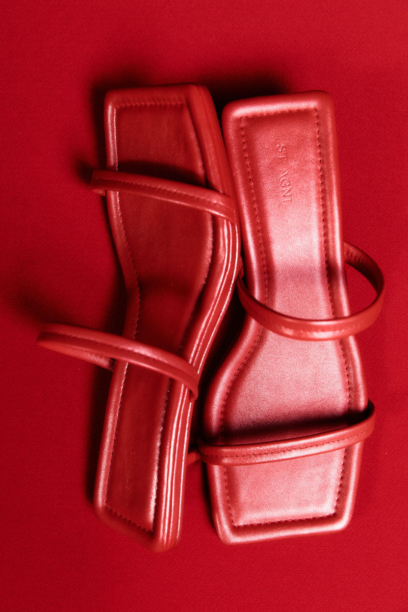 Fine Strap Kitten Heel - Rosso