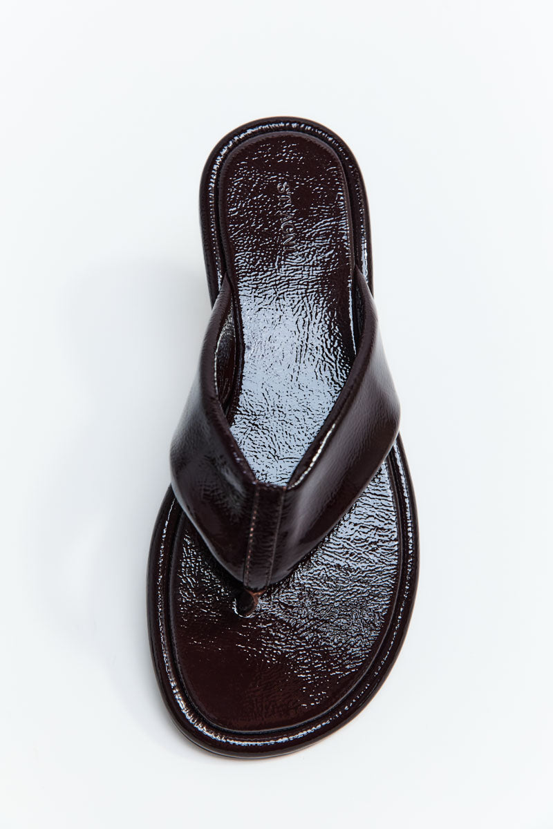 Soft Thong Slide - Patent 
Port