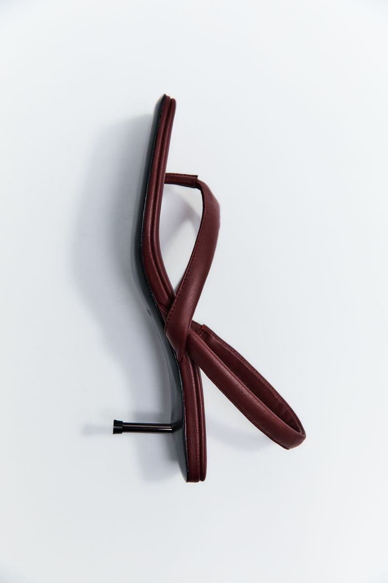 Thong Heel - Plum