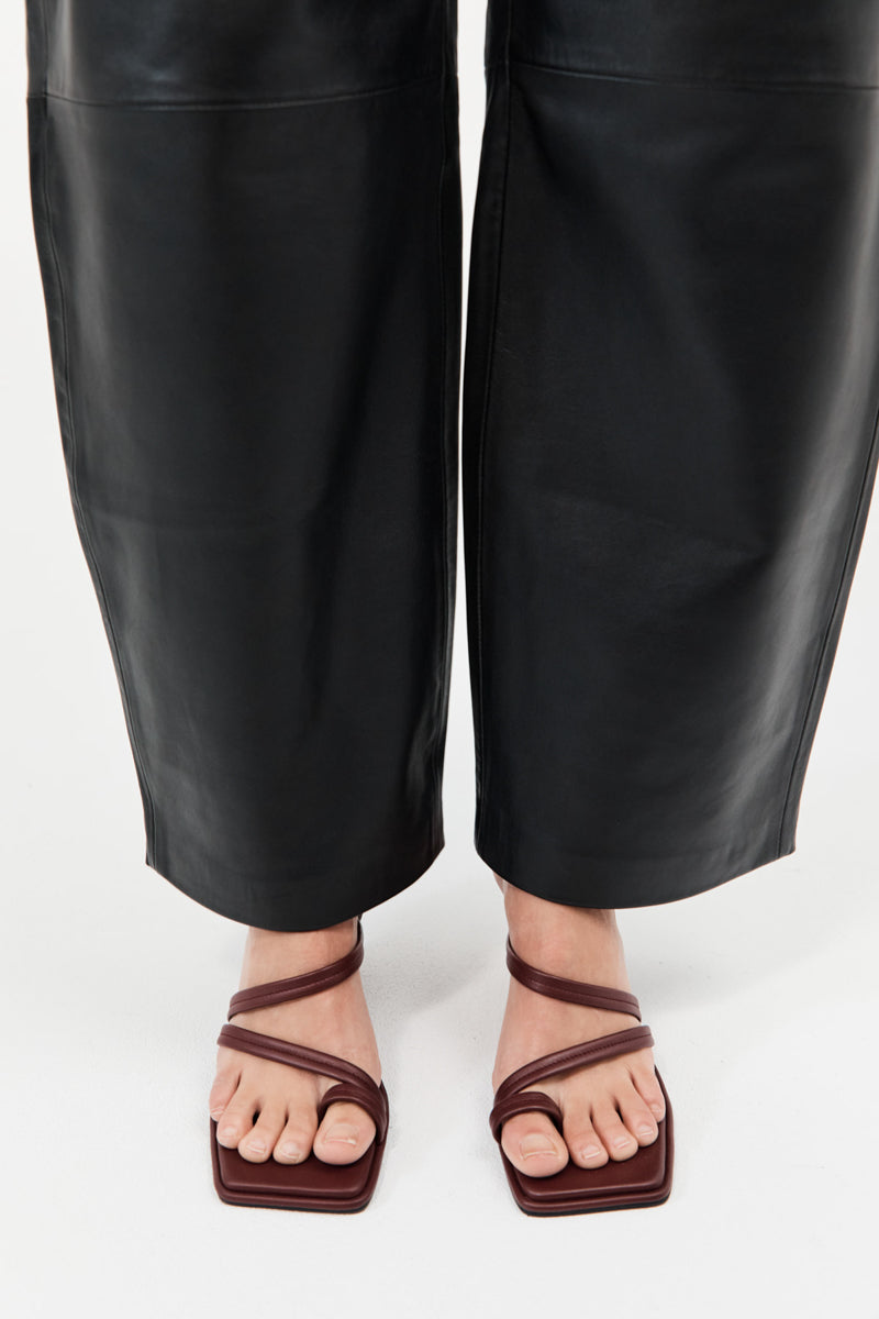 Soft Strap Contour Wedge - Plum