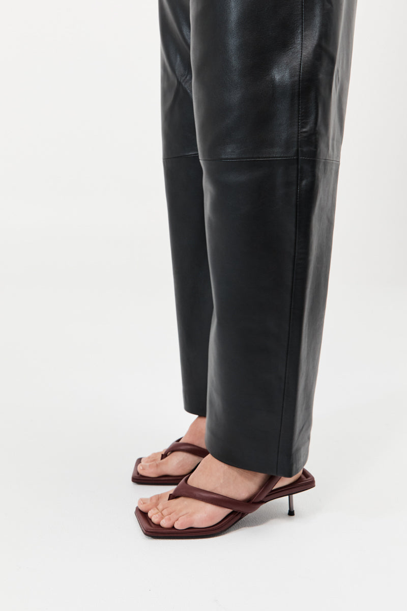 Thong Heel - Plum