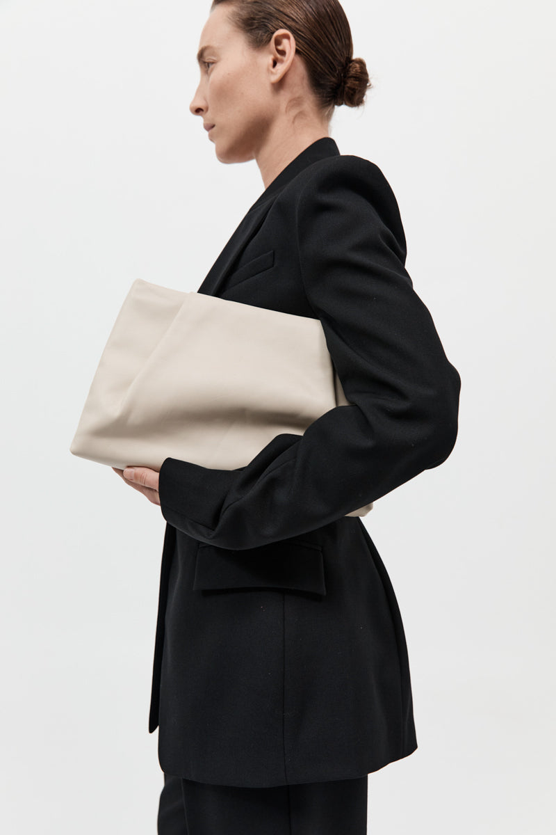 Soft Tuck Clutch - Creme