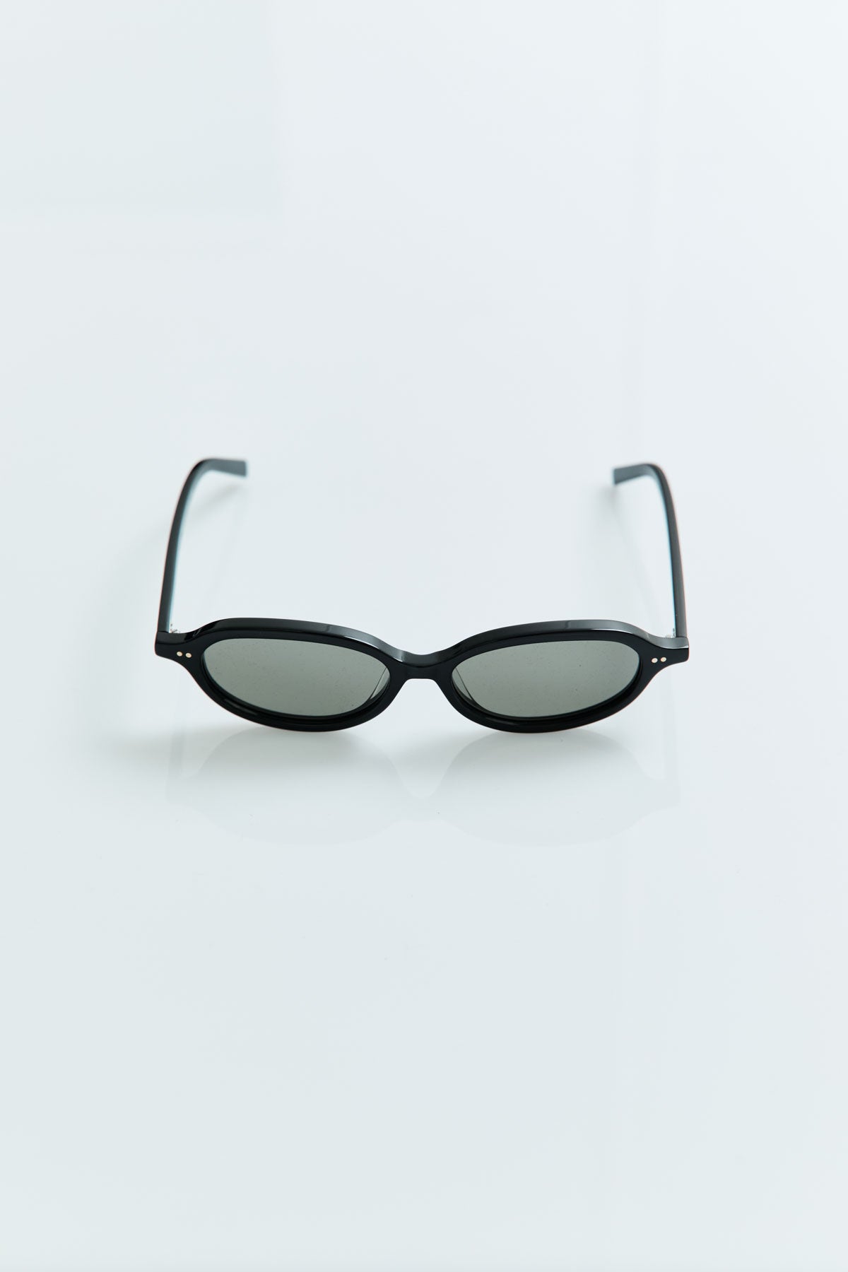 90s Slim Oval Sunglasses - Black