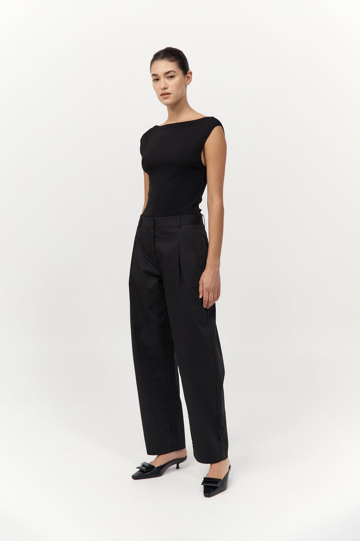 Cotton Barrel Leg Pants - Black