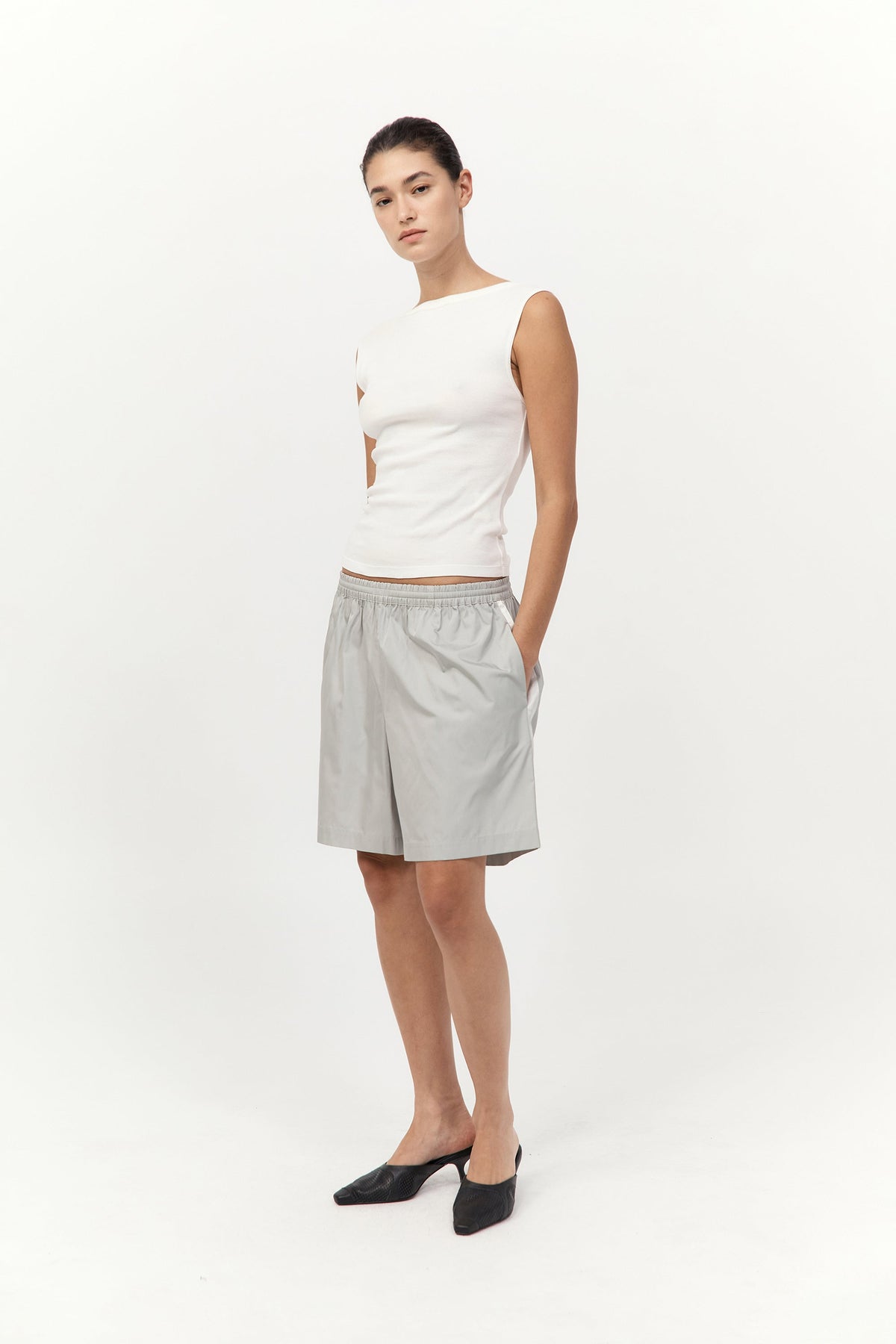Paper Taffeta Short - Silver / Off White