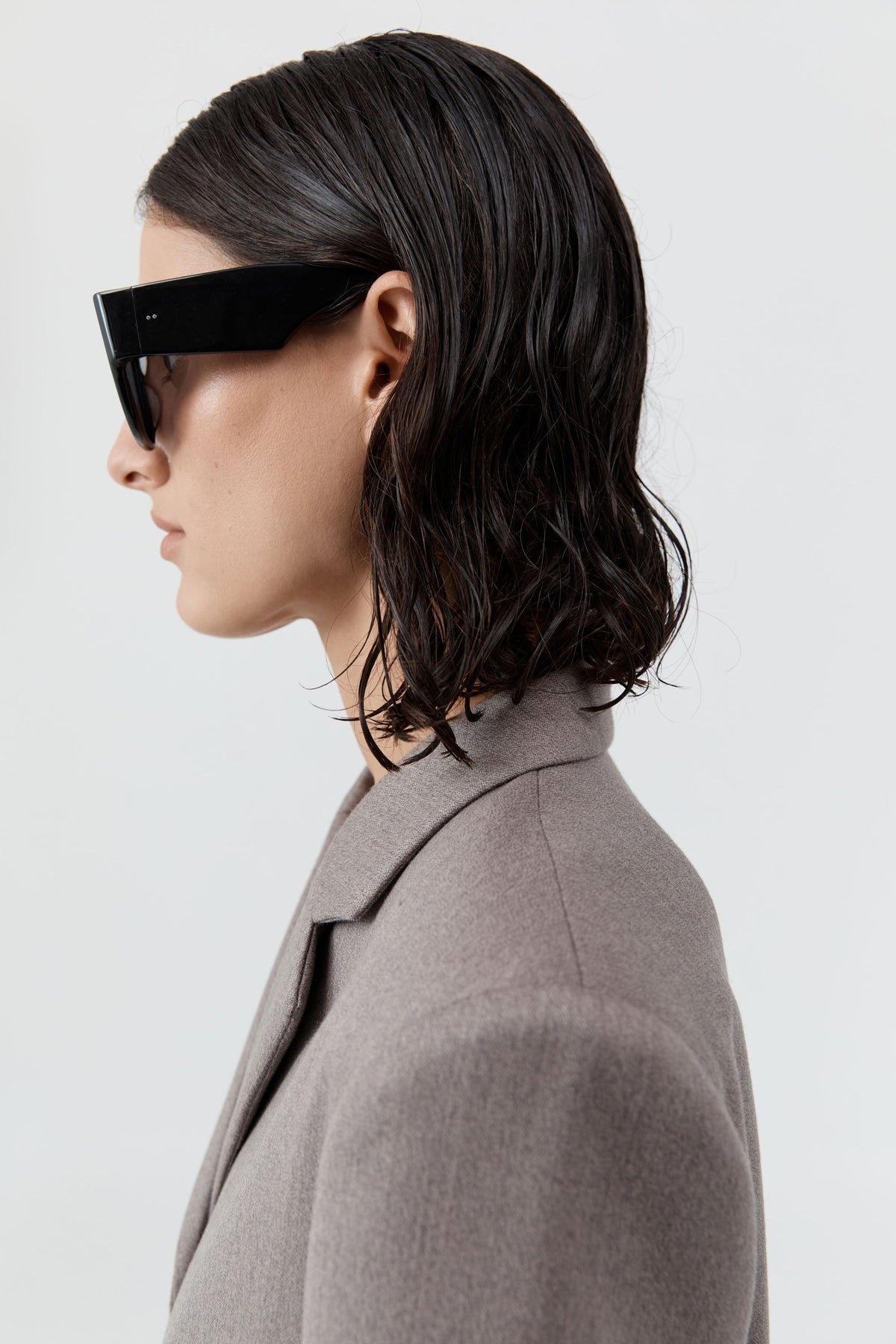 Linea Oversized Sunglasses - Black/Grey