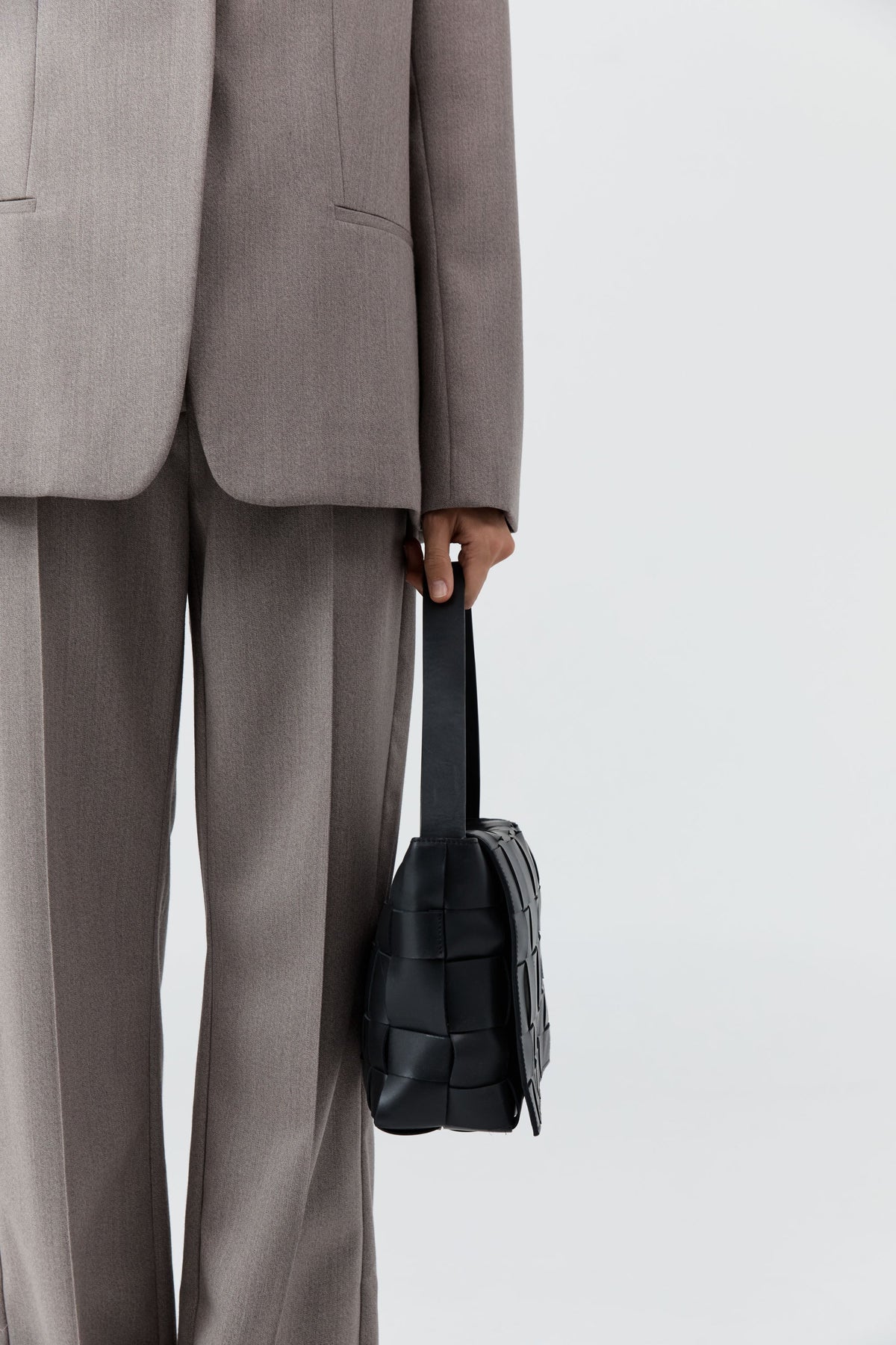 PRE-ORDER: Woven Envelope Mini Tote - Black
