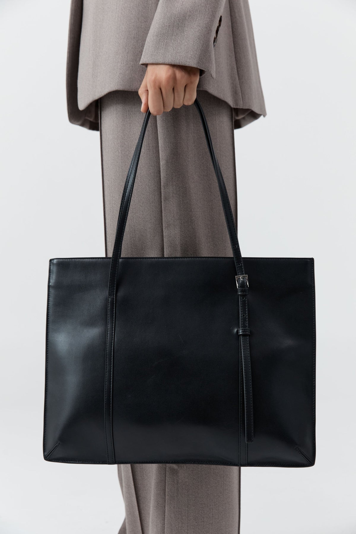 90s Messenger Tote - Black