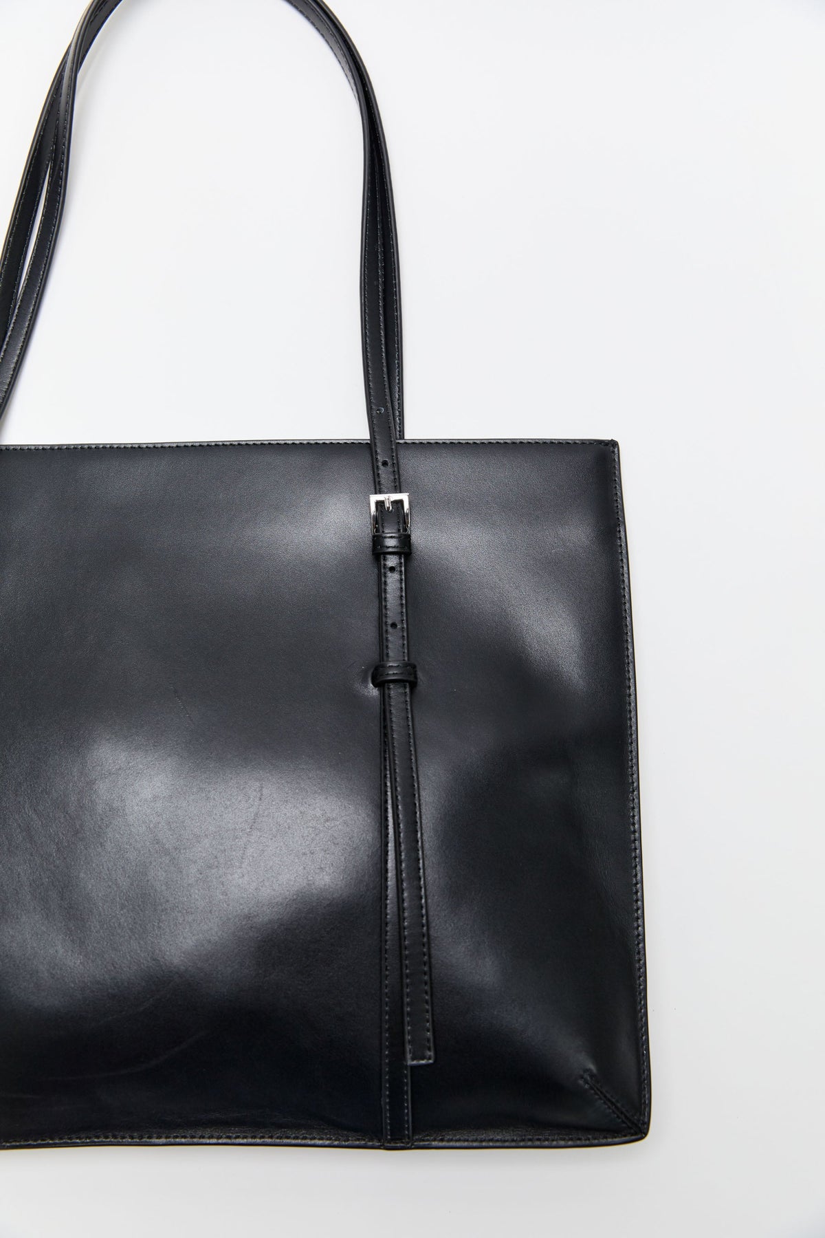 90s Messenger Tote - Black