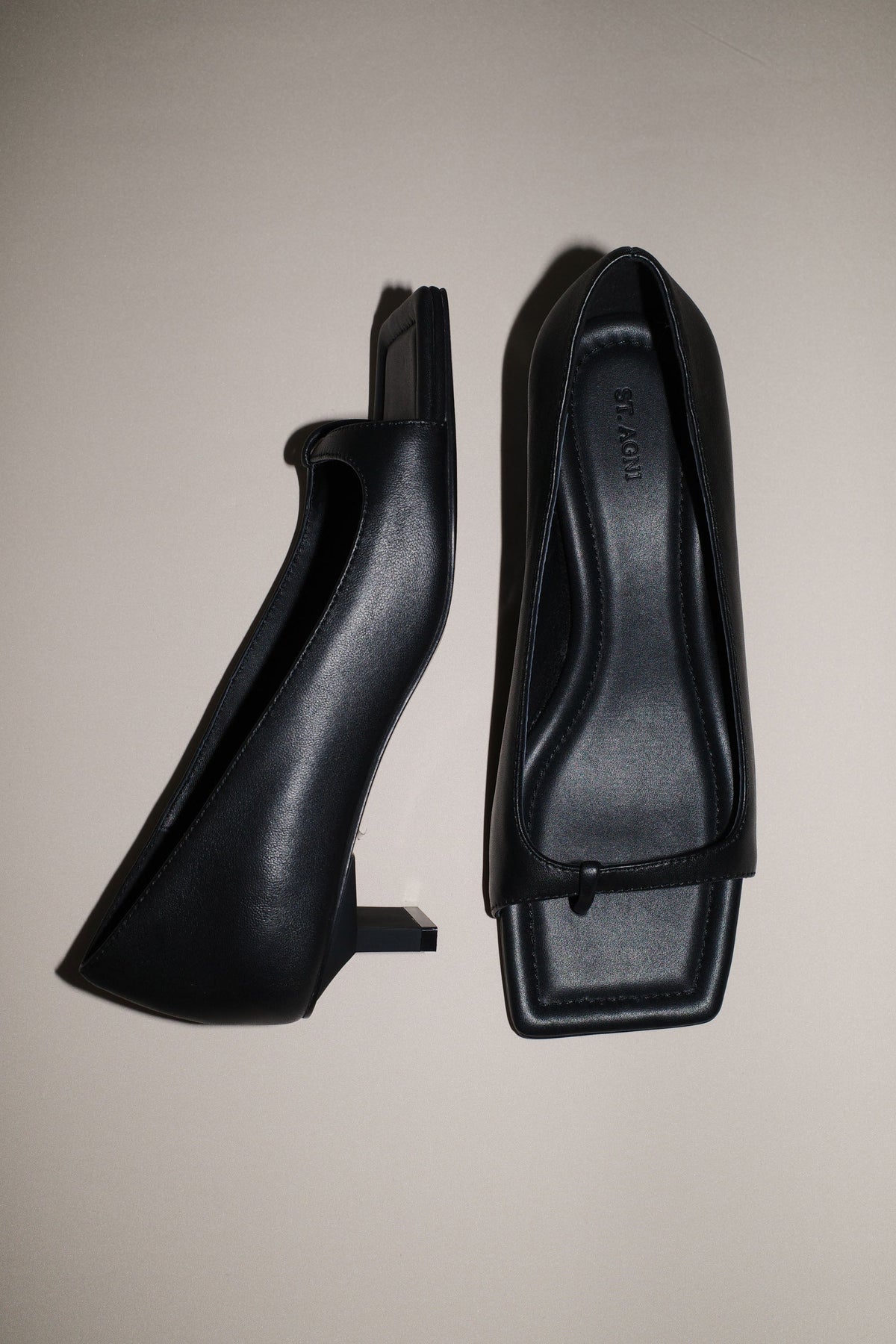 90s Square Toe Heel - Black