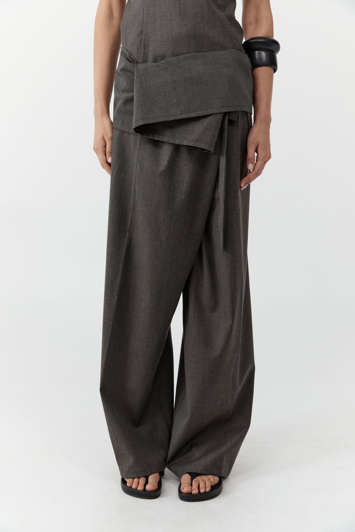 Wool Tailored Fisherman Pants - Mulch