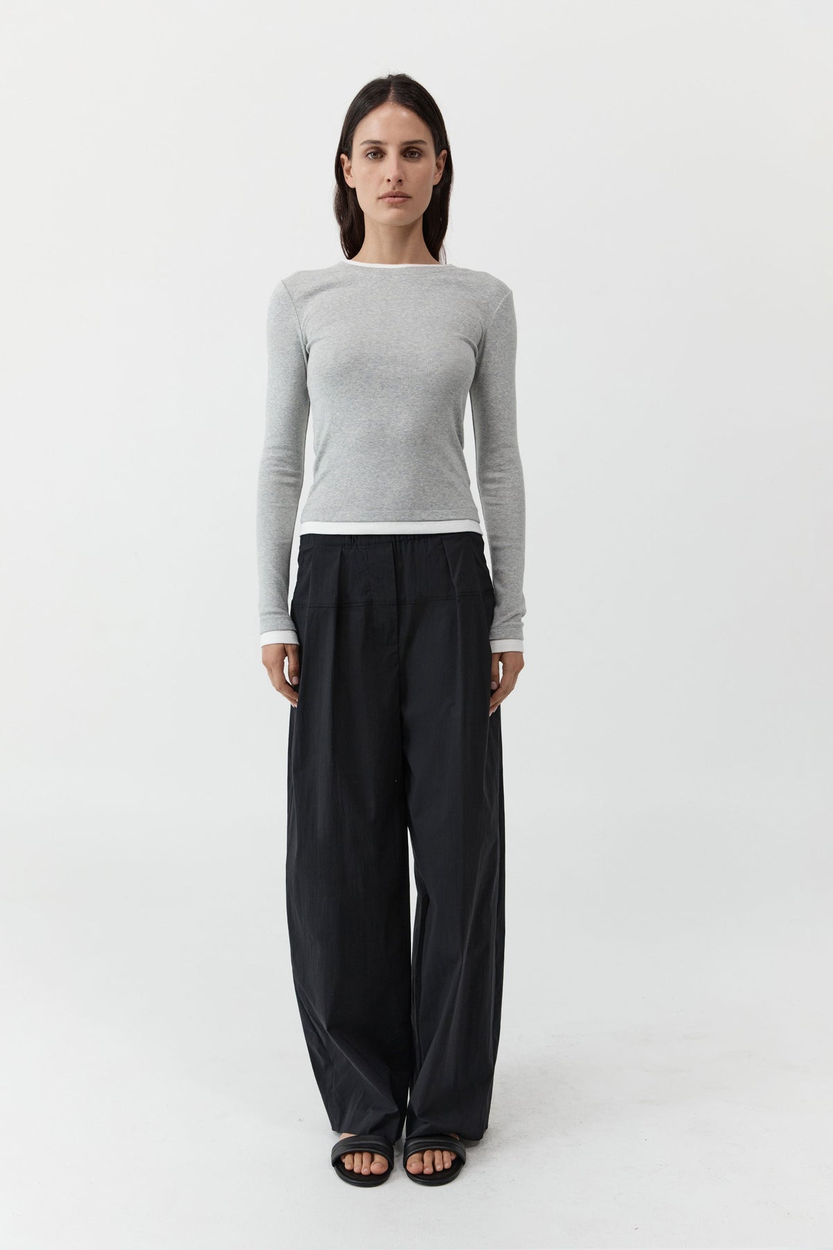 Relaxed Pleat Pants - Black