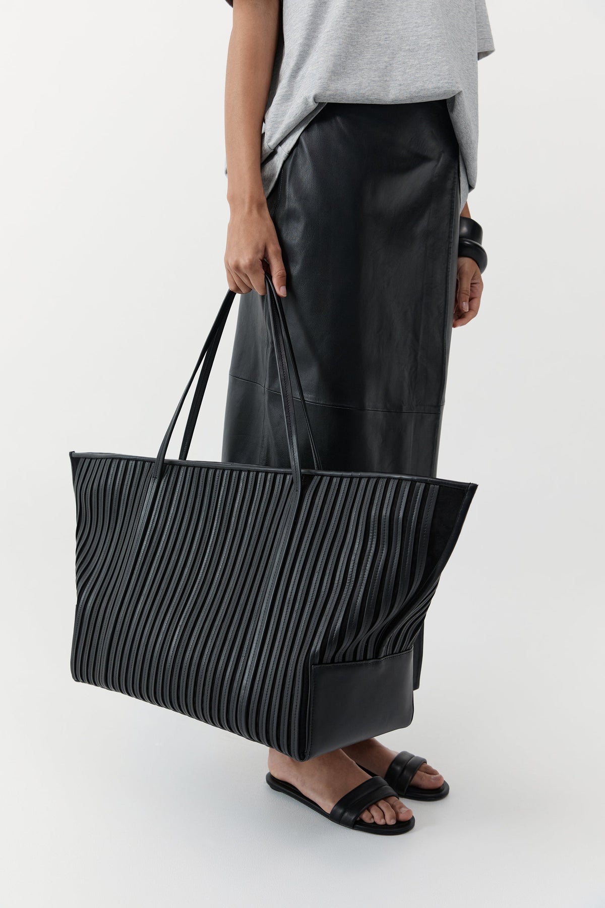 Large Linea Stitch Bateau Tote - Black