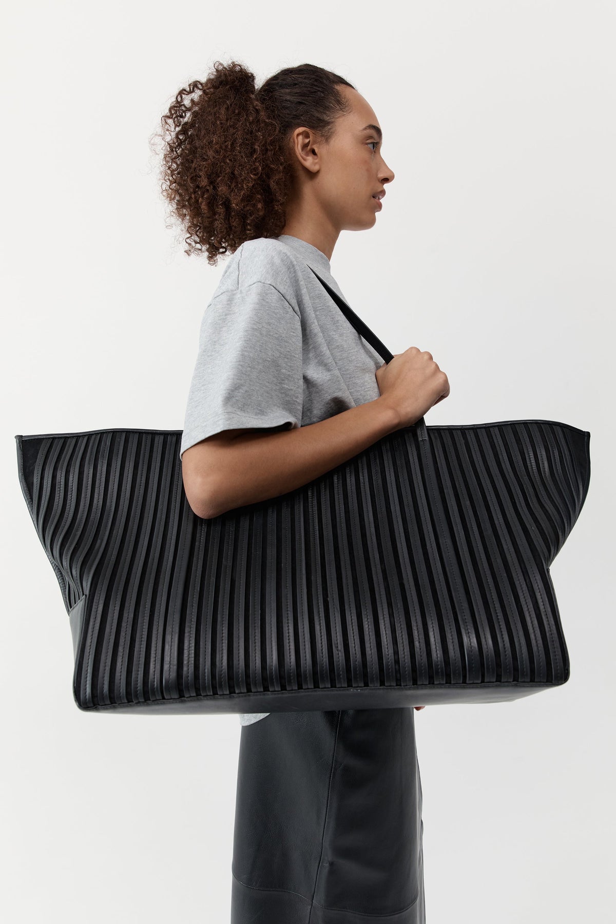 Large Linea Stitch Bateau Tote - Black