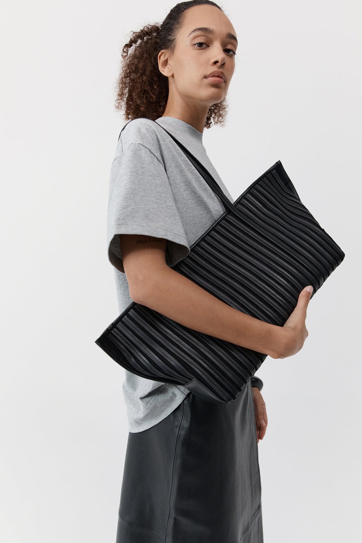 Linea Stitch Bateau Tote - Black