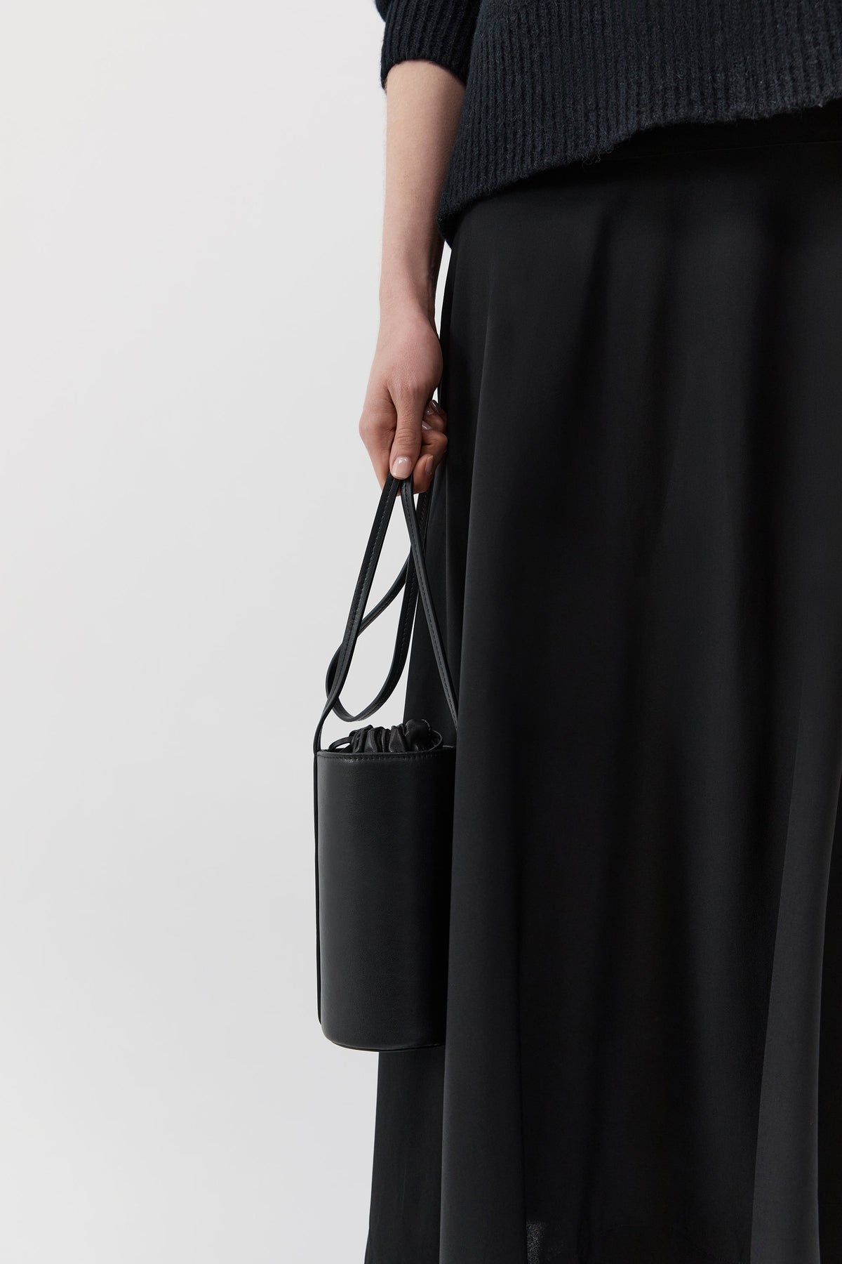 Cylinder Sling Bag - Black
