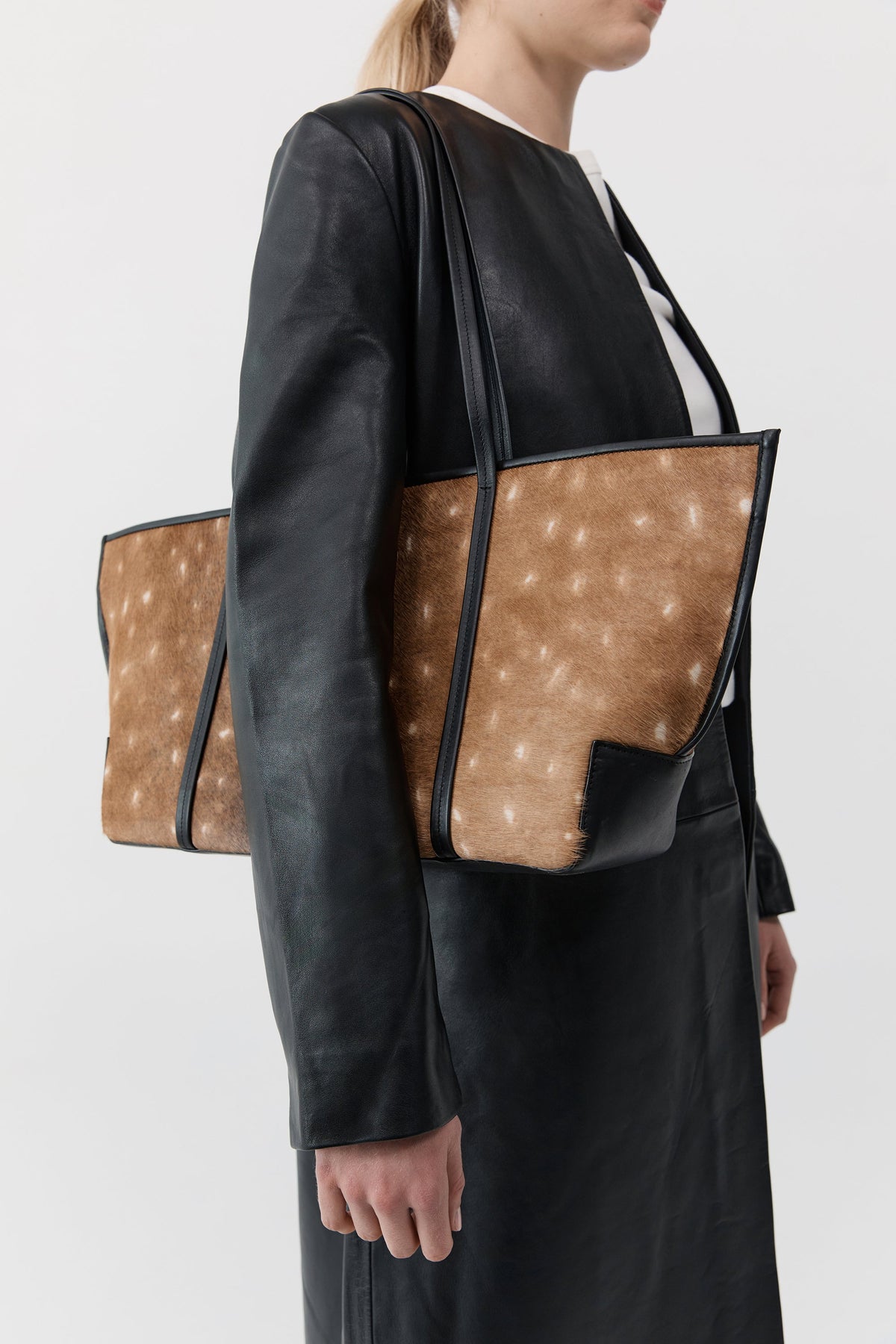 Fawn Bateau Tote - Almond