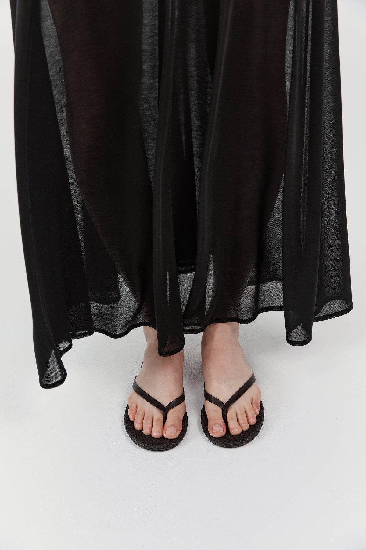 Woven Flip Flop - Coffee