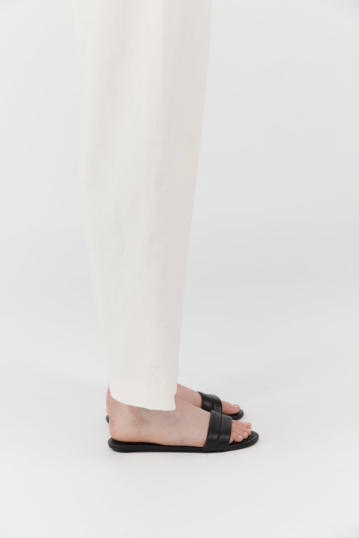 Stitch Detail Slide - Black