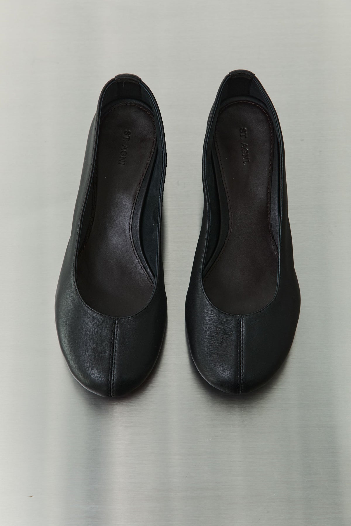 Low Scoop Ballet Flat - Black