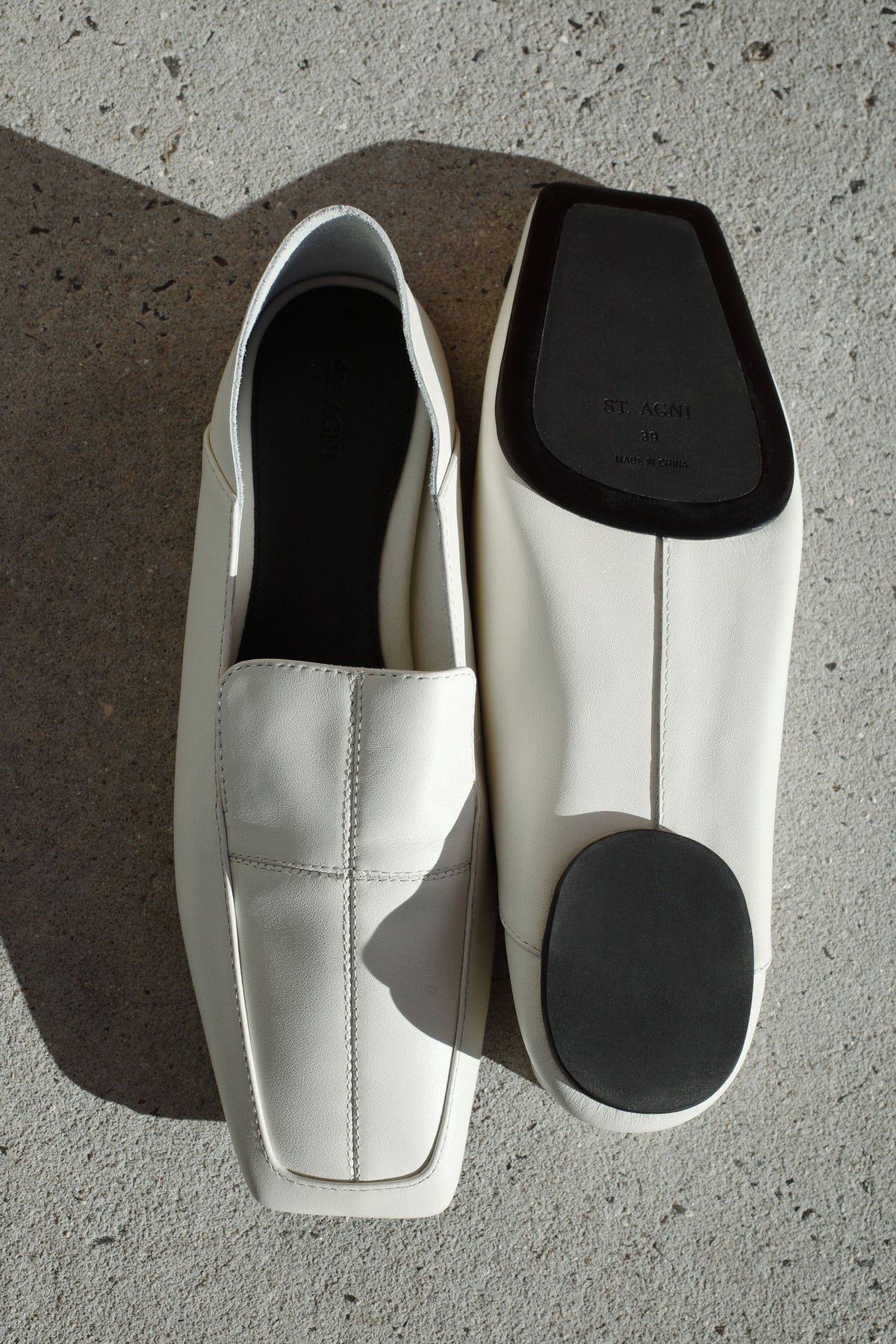 Minimal Flat Loafer - Ecru