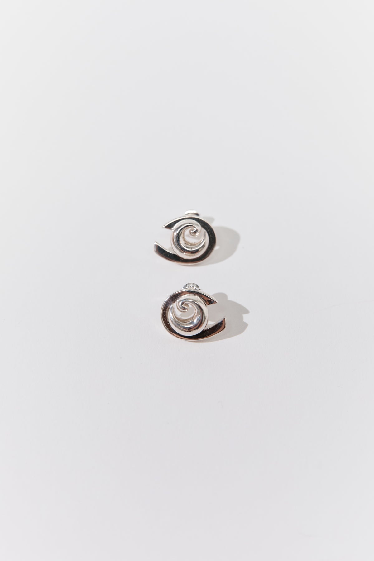 CURVA Spiral Earring - by Belén Kröl