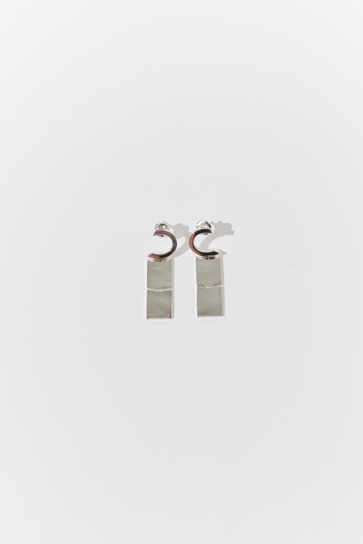 CURVA Motion Earring - by Belén Kröl