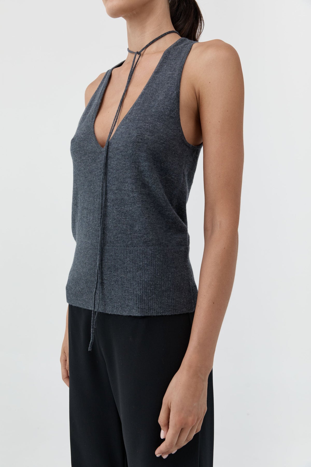 Plunge Rouleau Knit Tie Top - Iron Melange