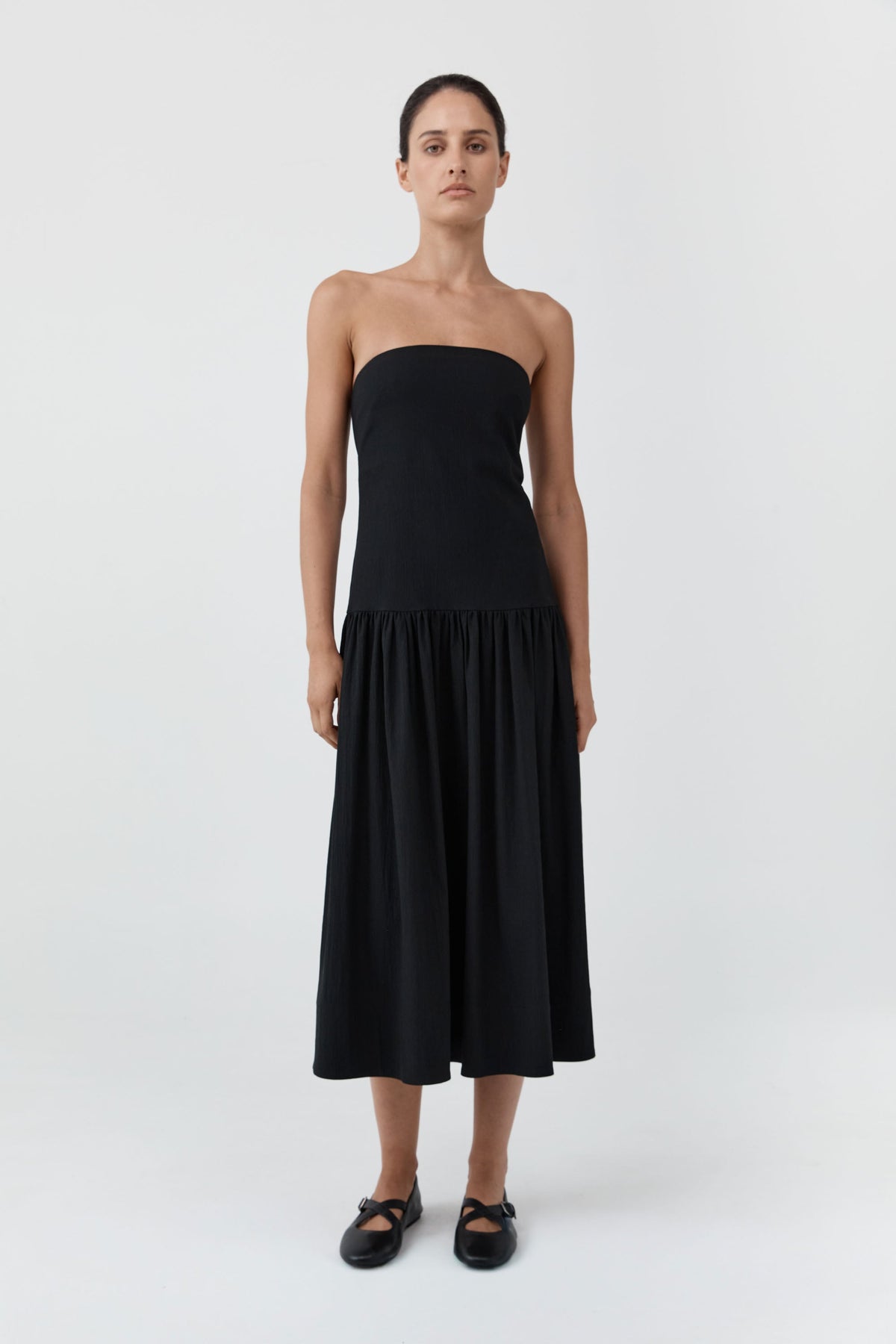 Gathered Strapless Minimal Dress - Black