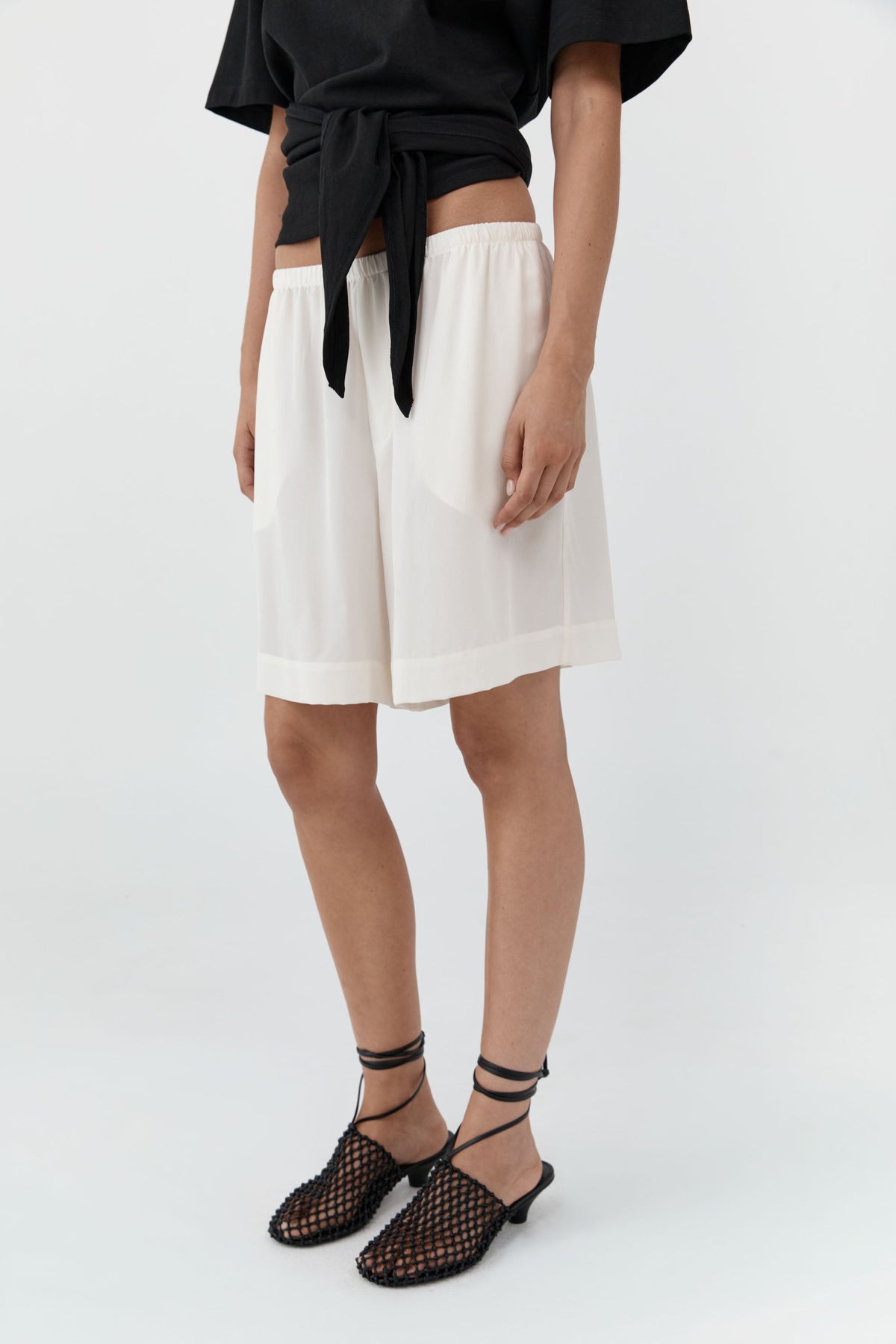 Silk Everyday Relaxed Shorts - Tofu