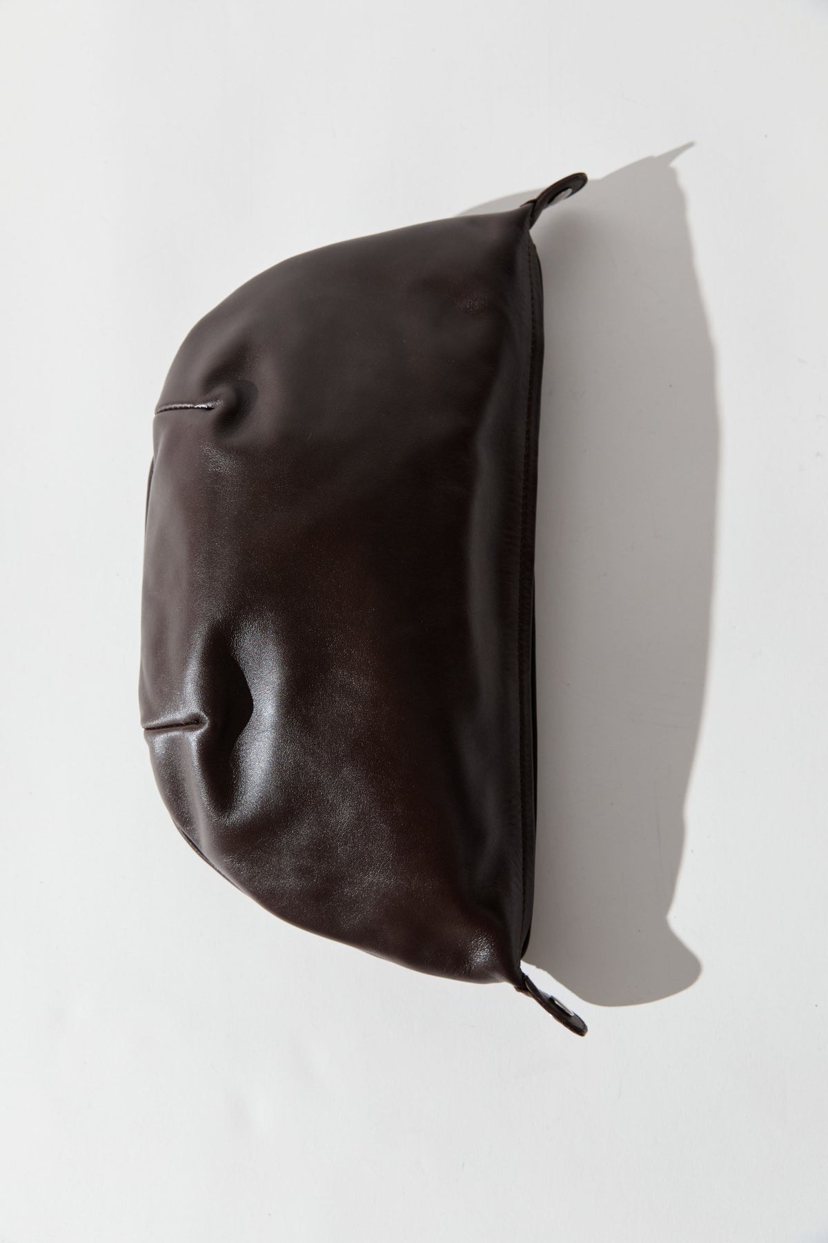 Mesh Crescent Bag - Coffee