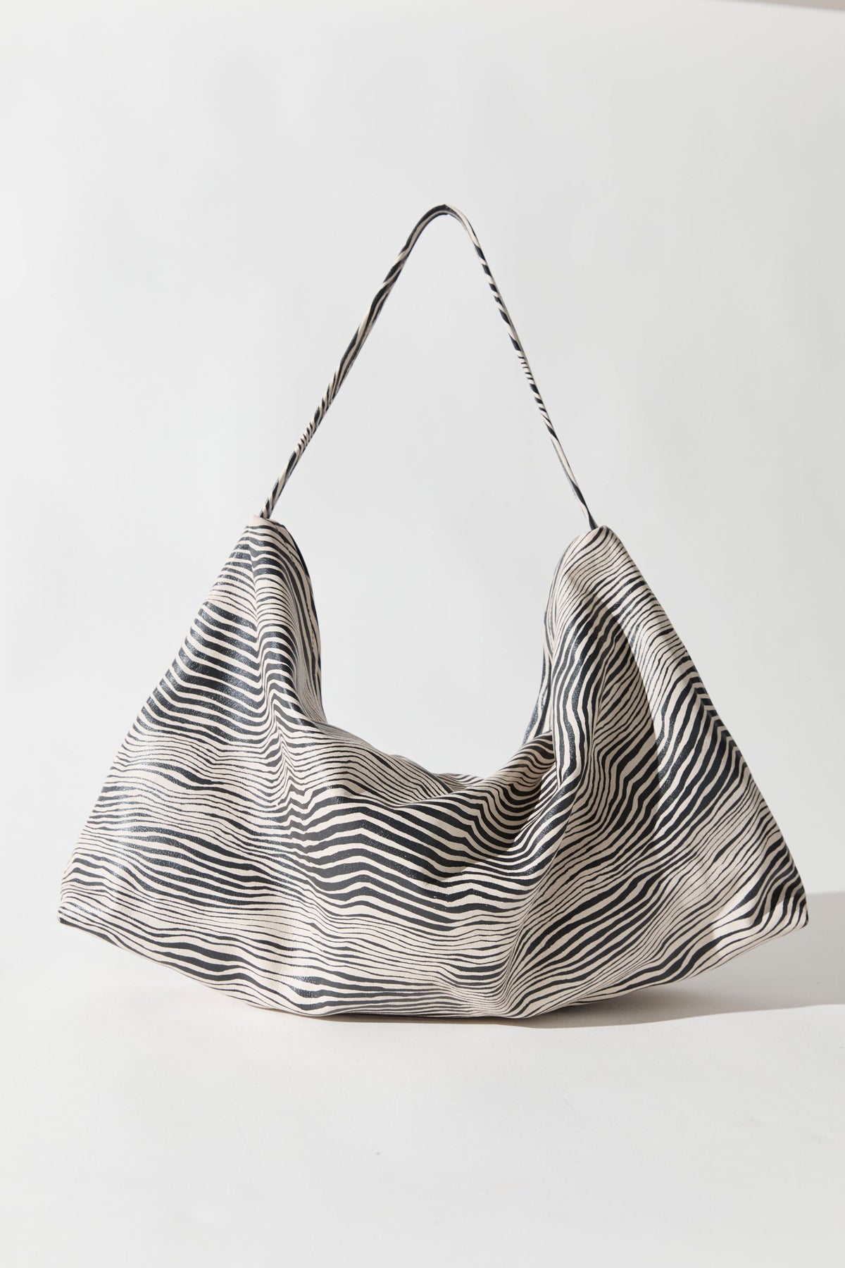 PRE-ORDER: Savannah Hobo Bag - Savannah