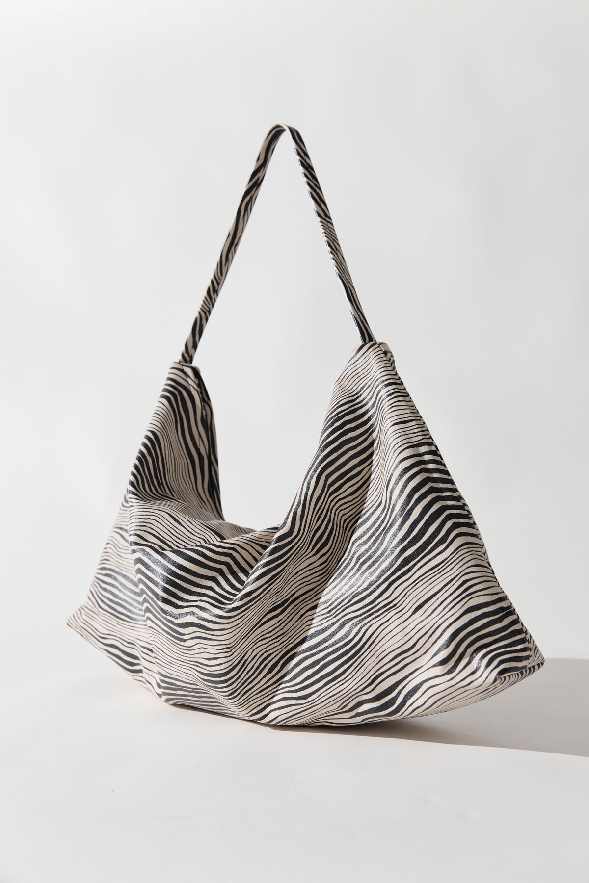 PRE-ORDER: Savannah Hobo Bag - Savannah