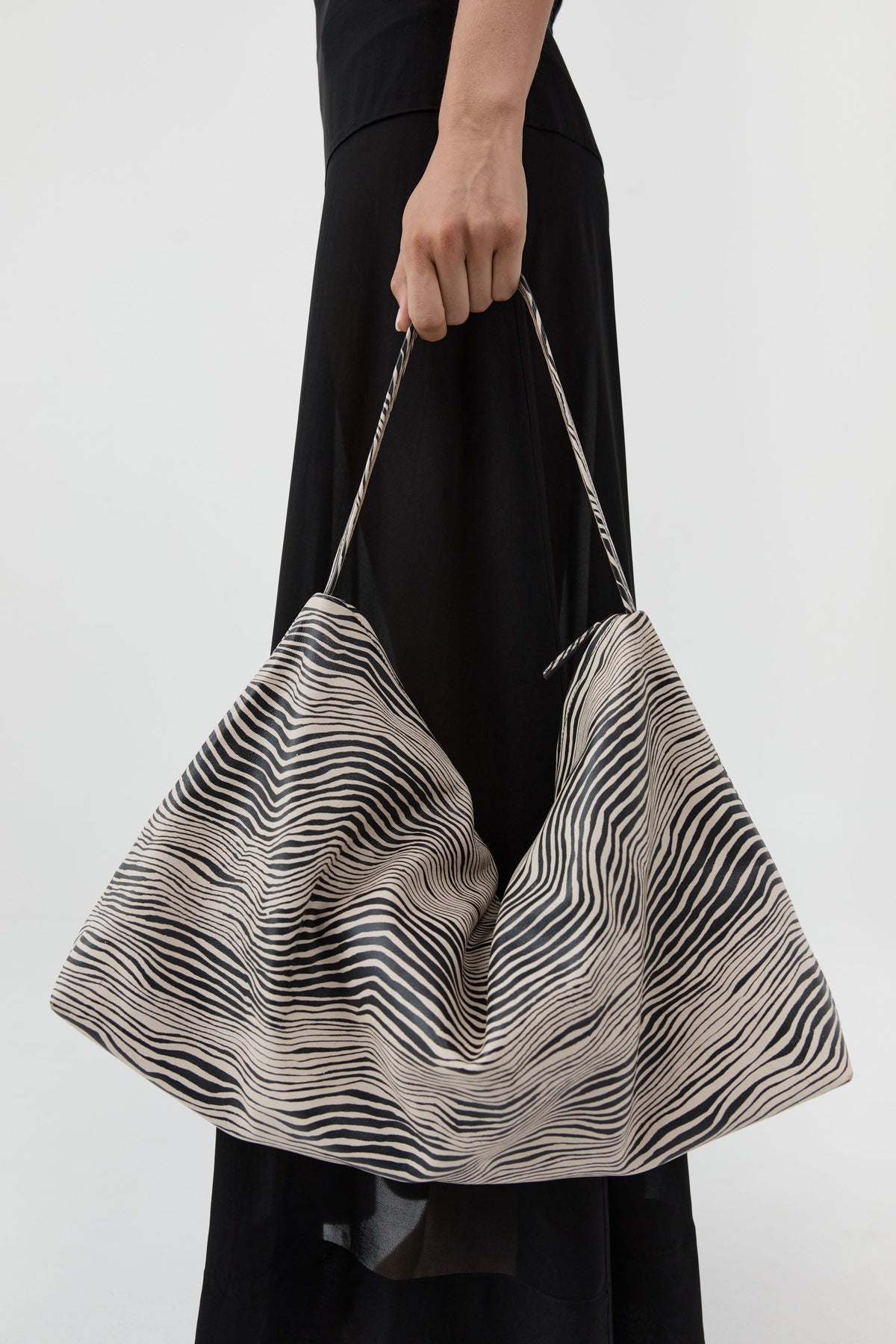 PRE-ORDER: Savannah Hobo Bag - Savannah