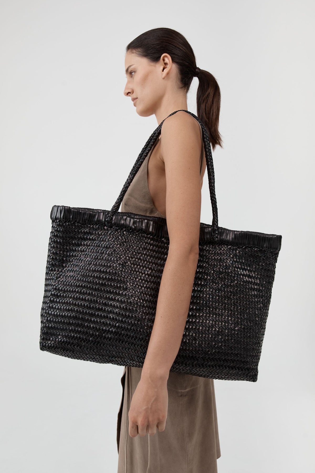Wide Bagu Woven Tote - Black