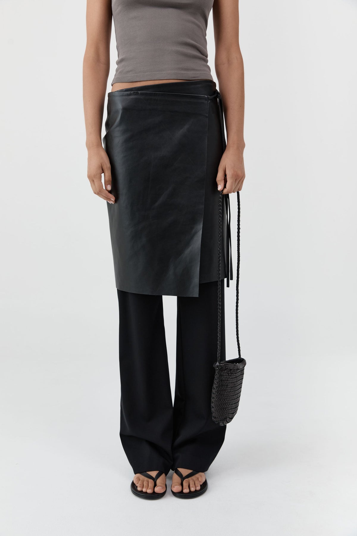Bagu Sling Bag - Black