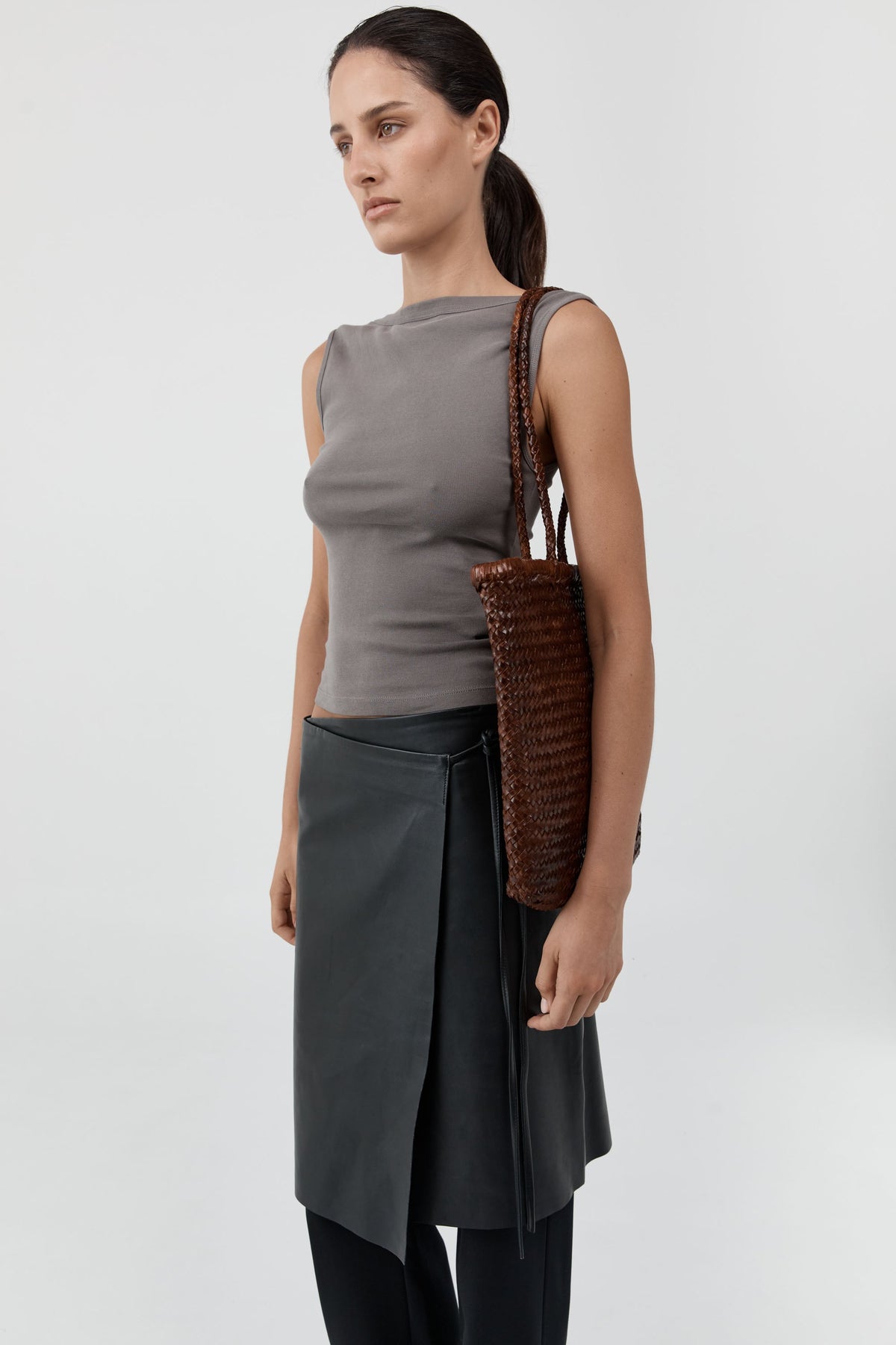 PRE-ORDER: Bagu Woven Tote - Chestnut