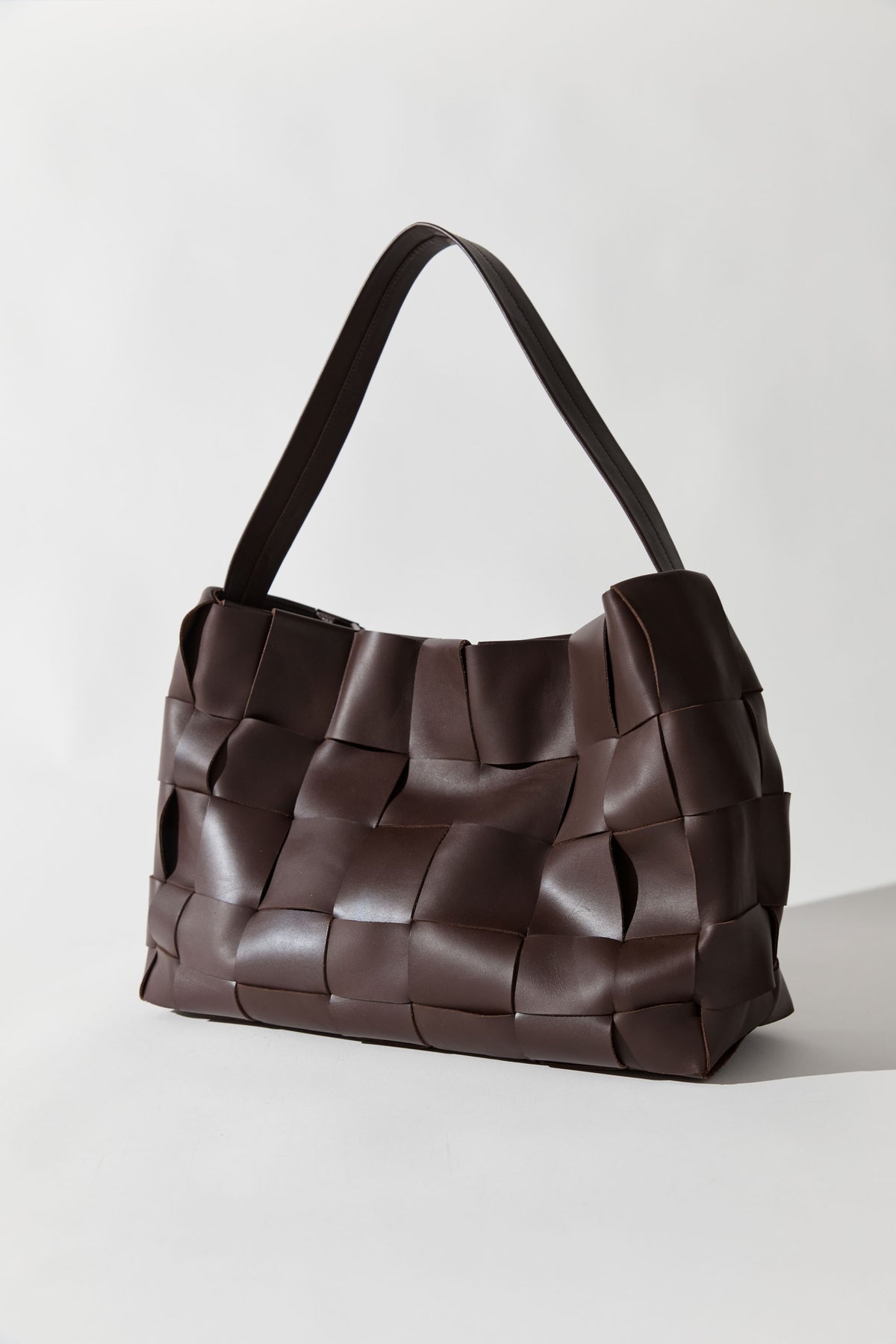 PRE-ORDER: Woven Large Tote - Chocolate