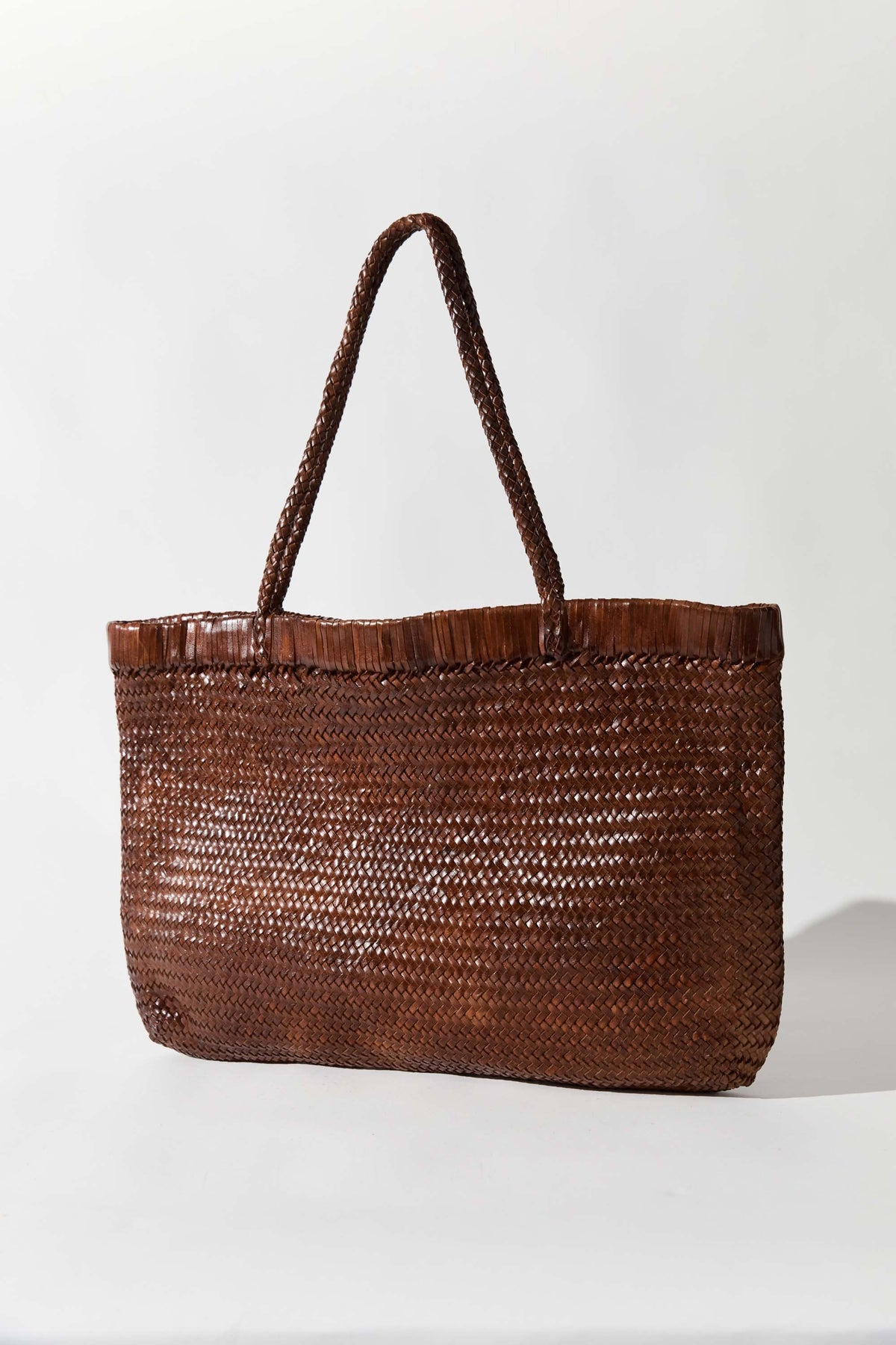 Wide Bagu Woven Tote - Chestnut