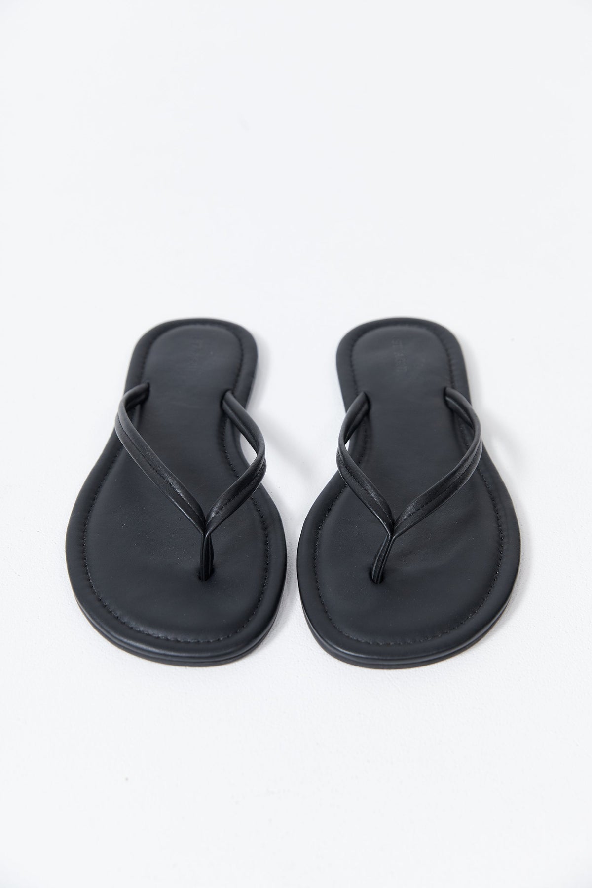 Thong Detail Slide - Black